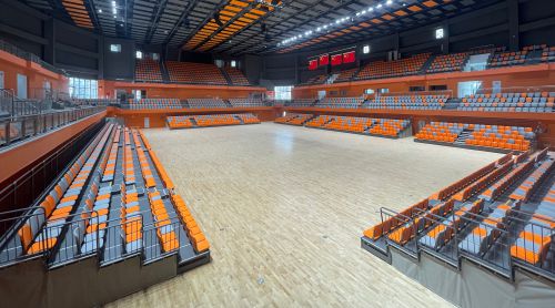 體育場館伸縮看臺設備的安全操作與科學養護之道